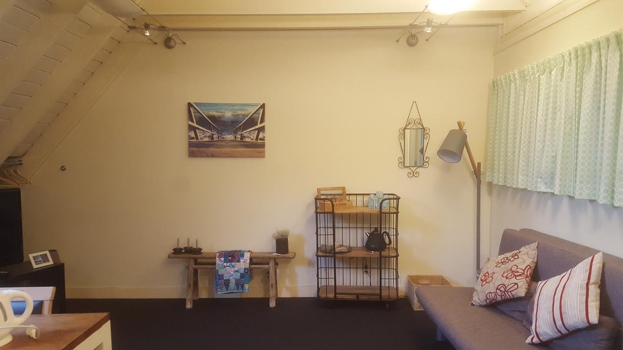 זוולה B&B Bij De Sassenpoort מראה חיצוני תמונה