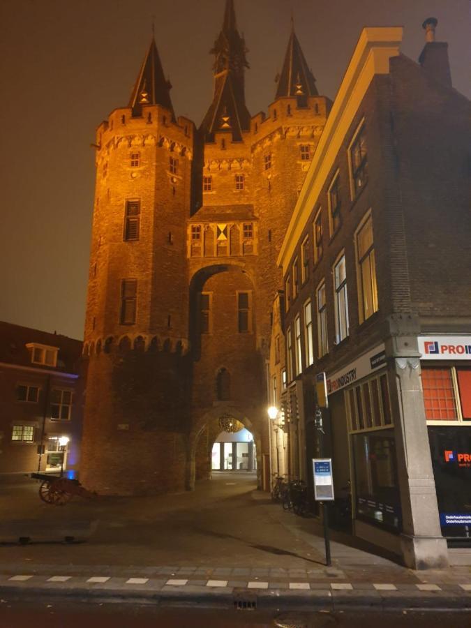 זוולה B&B Bij De Sassenpoort מראה חיצוני תמונה